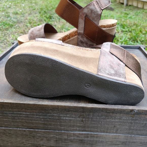 Spring High Wedge Rustic Brown SIZE 10 RESTOCK - Picture 7 of 7